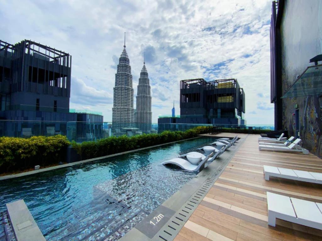 Star Holiday Sky Pool Klcc Kuala Lumpur Exterior photo