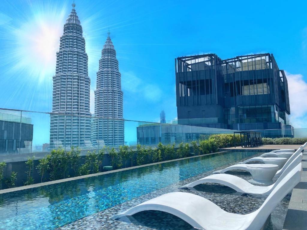 Star Holiday Sky Pool Klcc Kuala Lumpur Exterior photo